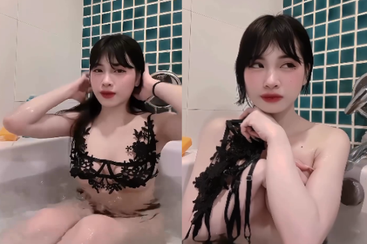 Clip sex gái xinh eo thon làn da trắng đôi mắt cuốn hút